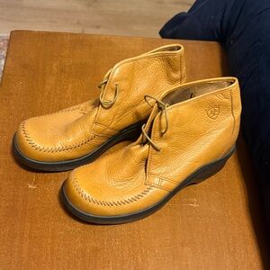 Ariat Women’s Mustard Chukka Boots - 9.5
